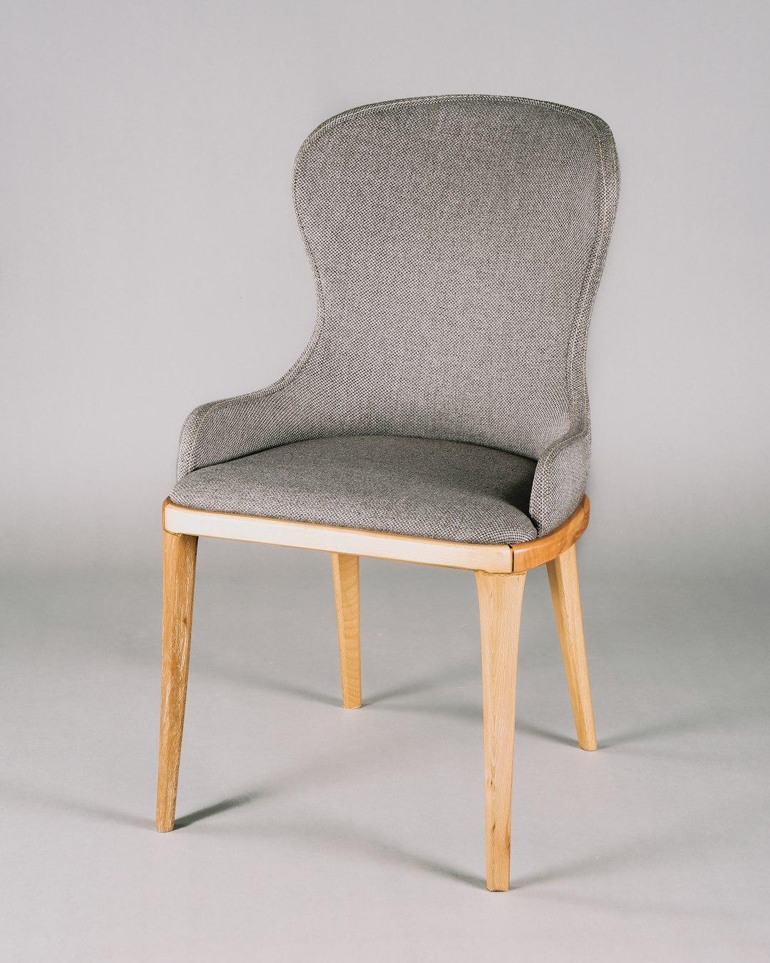 services-02 gray-and-white-padded-chair-kvmdstrgobm